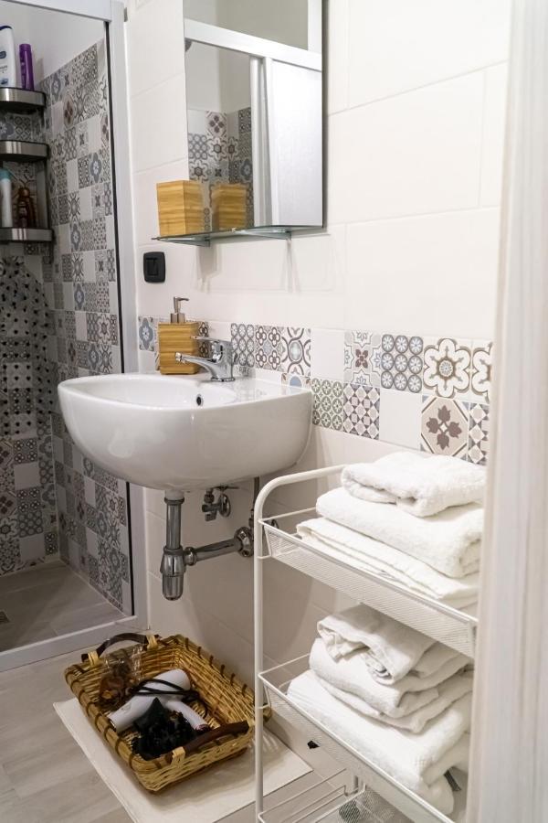 A Casa di Nonna Ada Apartment Manduria Bagian luar foto